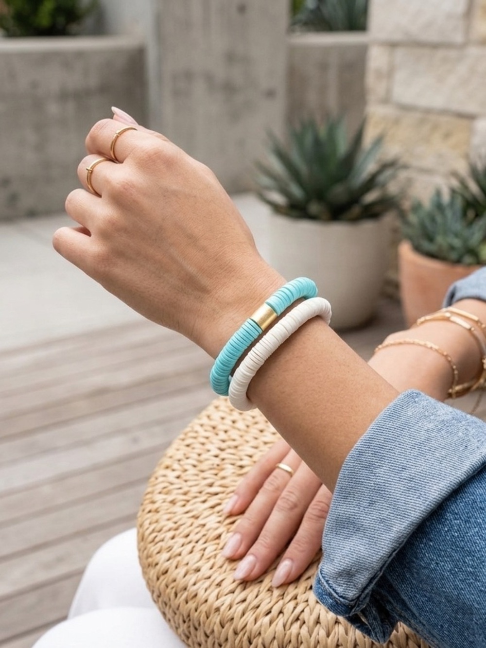 Francesca's Collections Turquoise and White Bracelet stackable Duo never worn